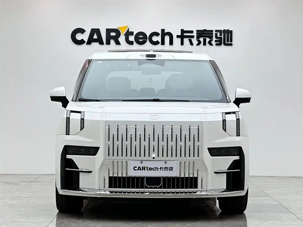 Zeekr 009 2024 мест 108kWh