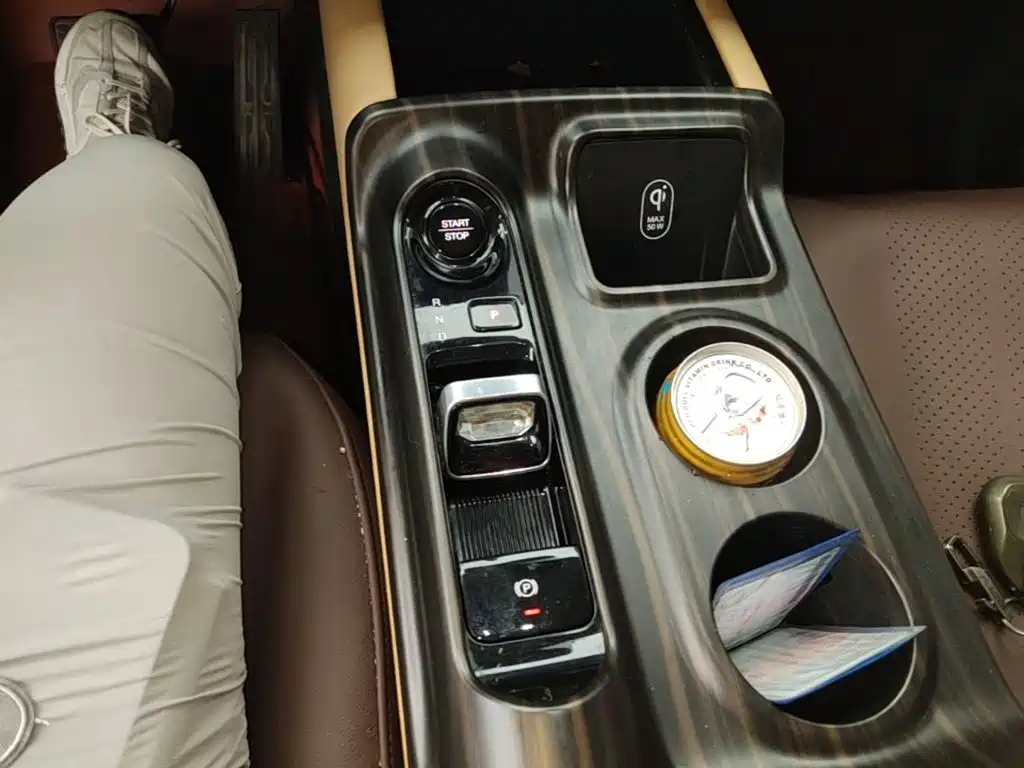 GAC Motor Trumpchi E8 PHEV — миниатюра 14
