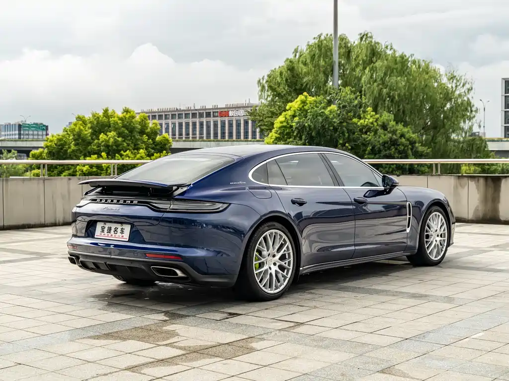 Porsche Panamera — миниатюра 5