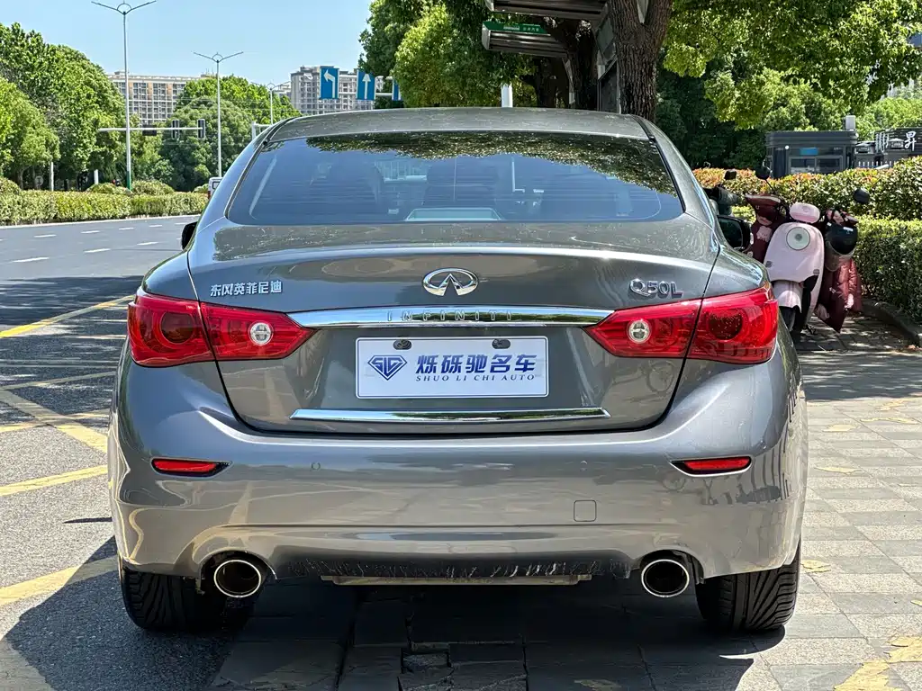 Infiniti Q50L 2016 2.0T Enjoy