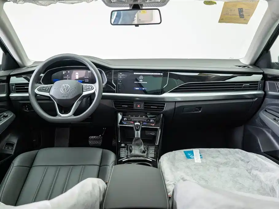 Volkswagen Passat 2025 430PHEV