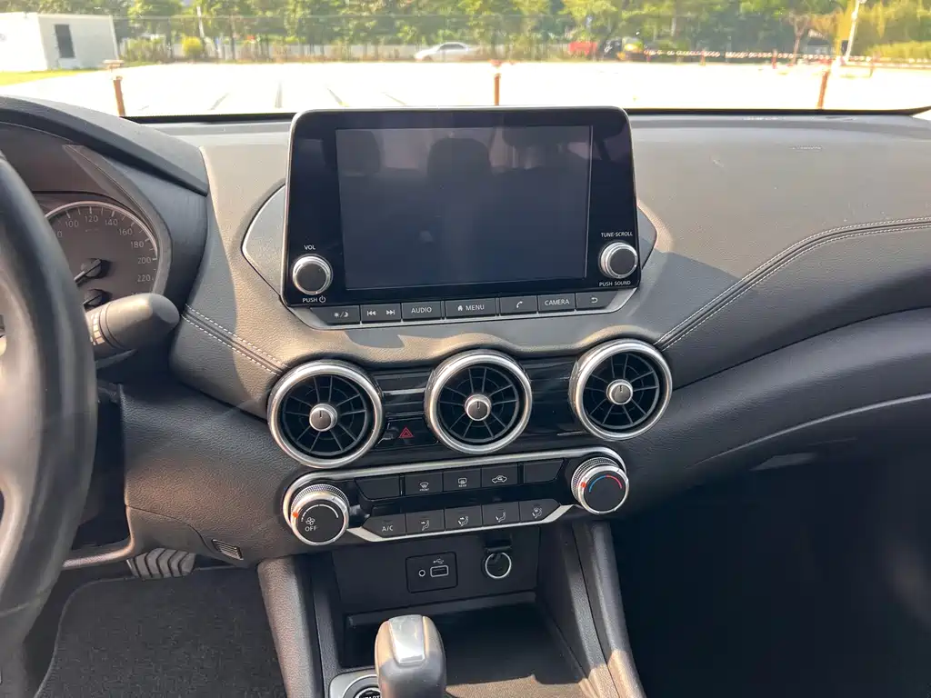 Nissan Sylphy — миниатюра 14
