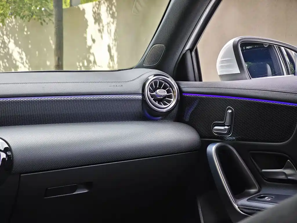 Mercedes-Benz A-Class — миниатюра 19
