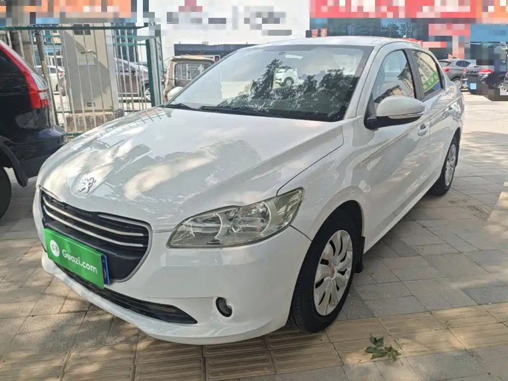 Peugeot 301 2016 1.6L MT Comfort