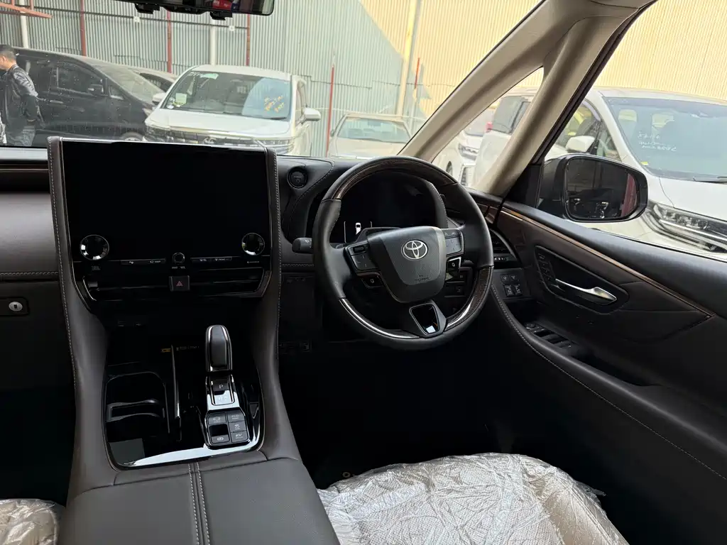 Toyota Alphard 2025 2.5L Premium