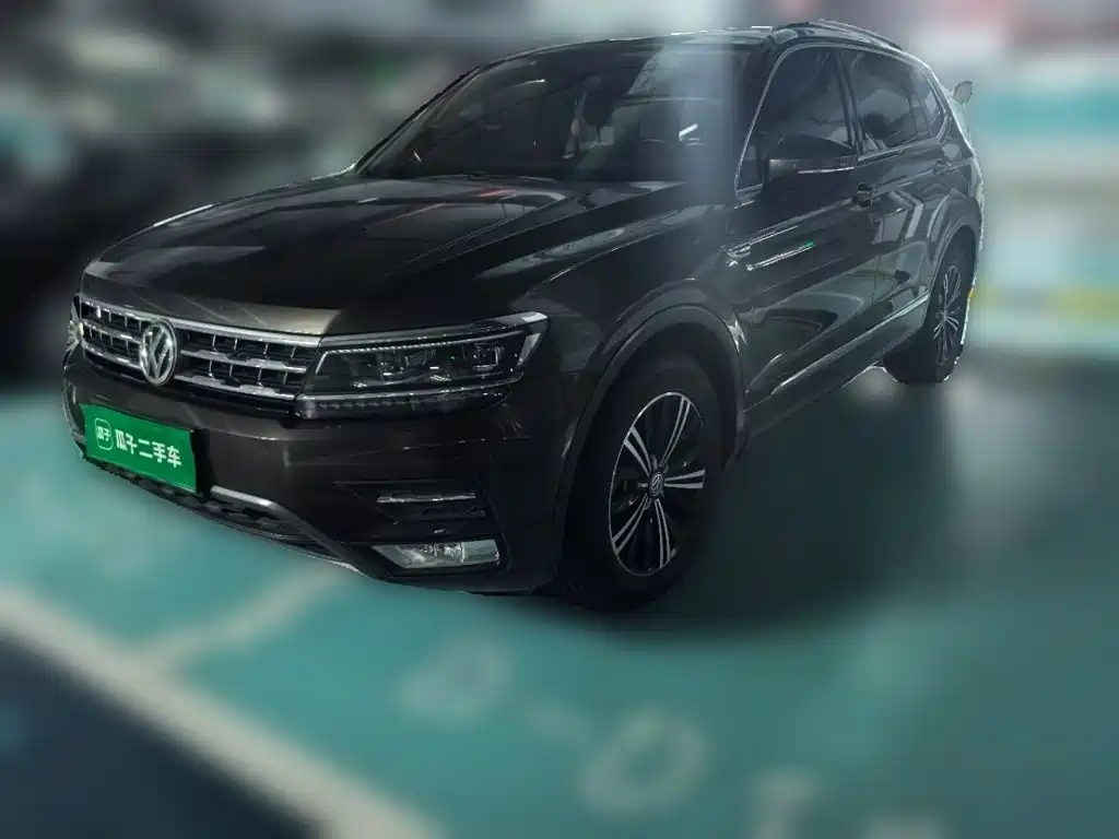 Volkswagen Tiguan L — миниатюра 2