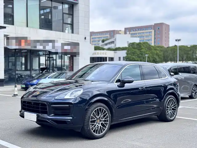 PORSCHE CAYENNE 2022
