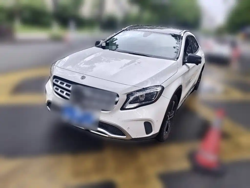 Mercedes-Benz GLA — миниатюра 2