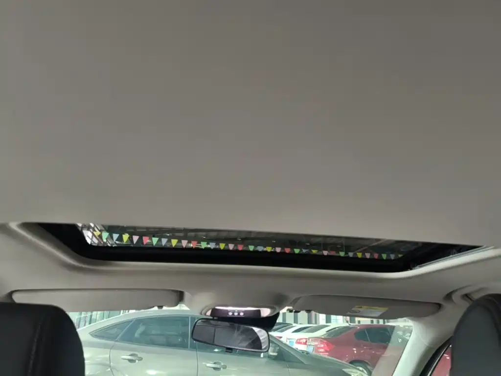Buick Verano — миниатюра 18