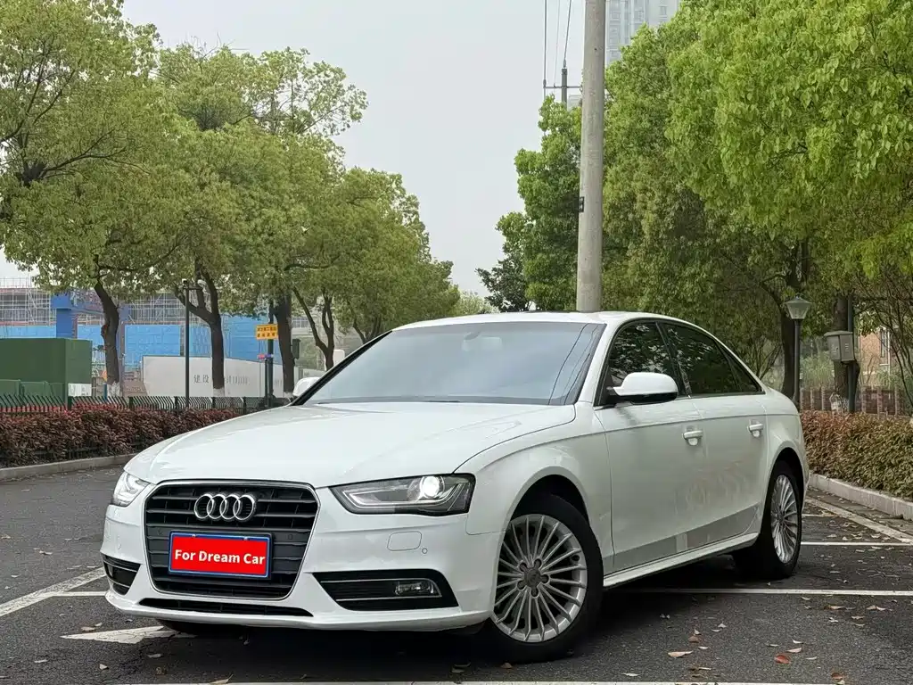 Audi A4L 2014