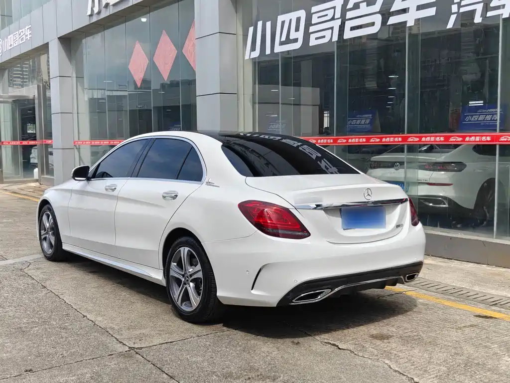 Mercedes-Benz C-Class — миниатюра 4