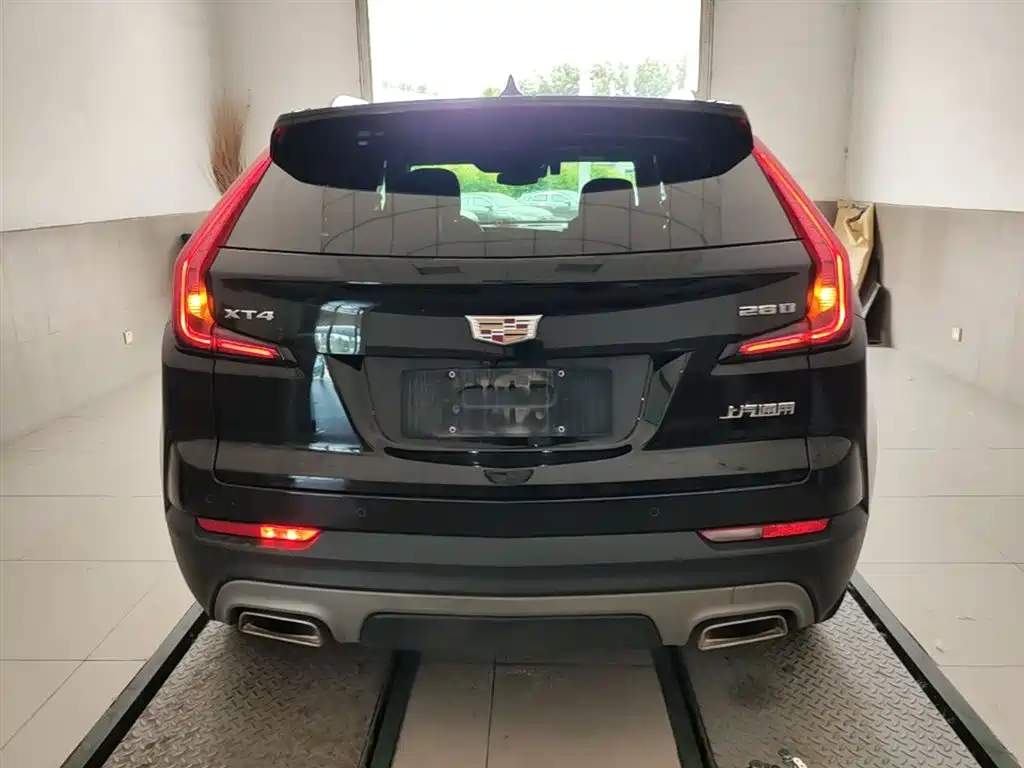 Cadillac XT4 2022 28T Luxury