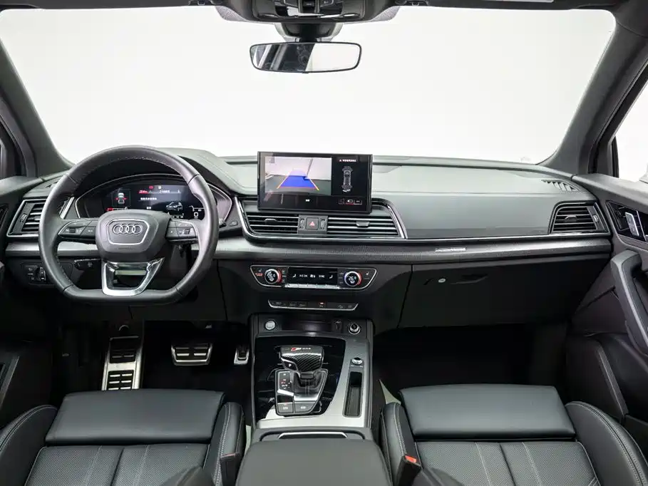 Audi Q5L 2025 45 40 TFSI Luxury