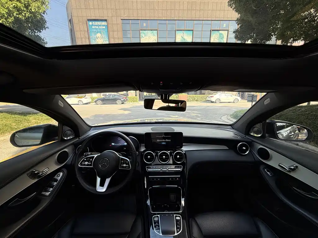 Mercedes-Benz GLC 2020 GLC 260 4MATIC SUV