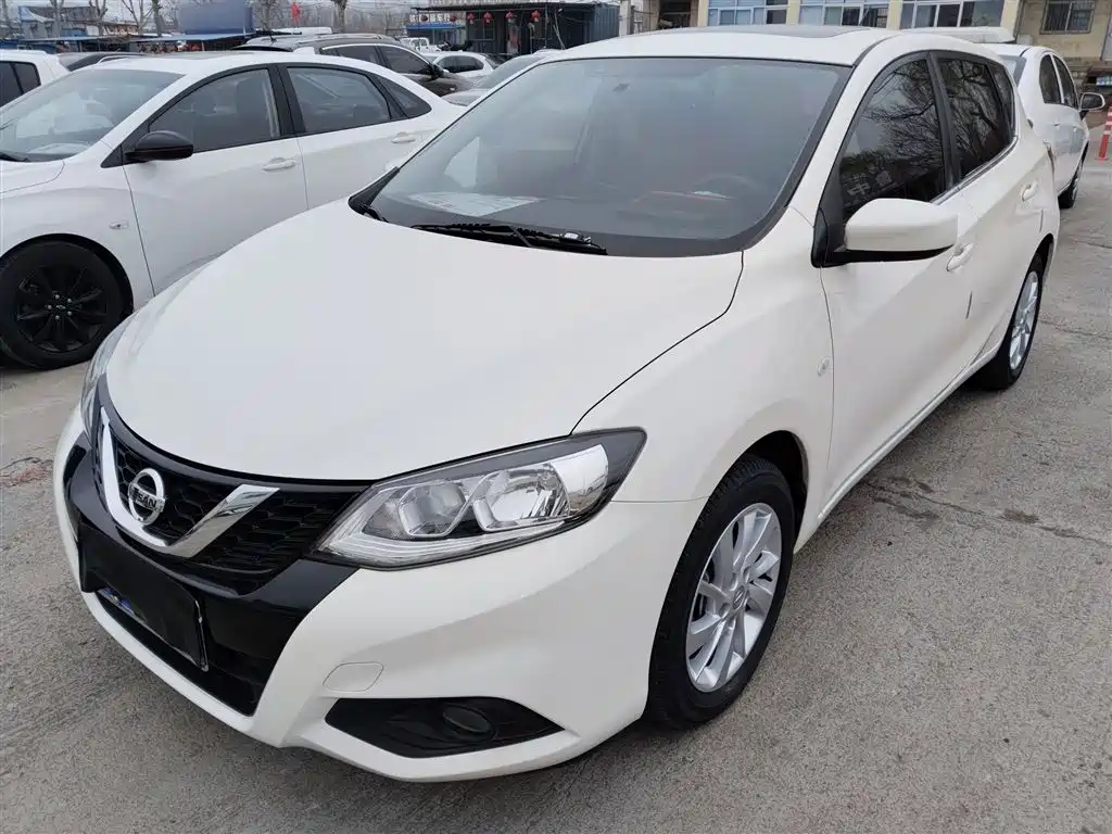 Nissan Tiida 2020