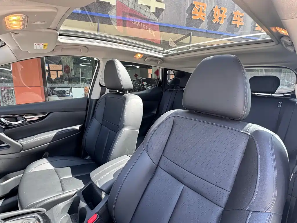 Nissan Qashqai — миниатюра 10