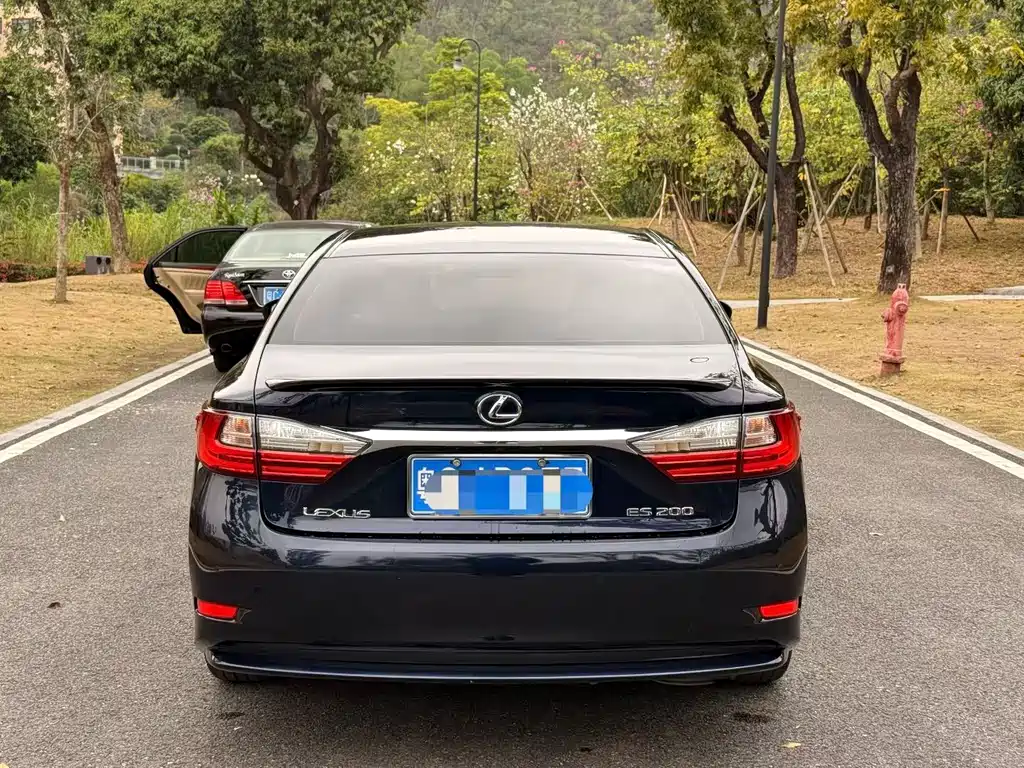 Lexus ES 2015 200 Elite