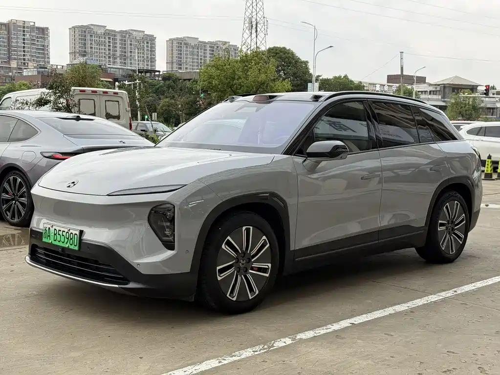 NIO ES7
