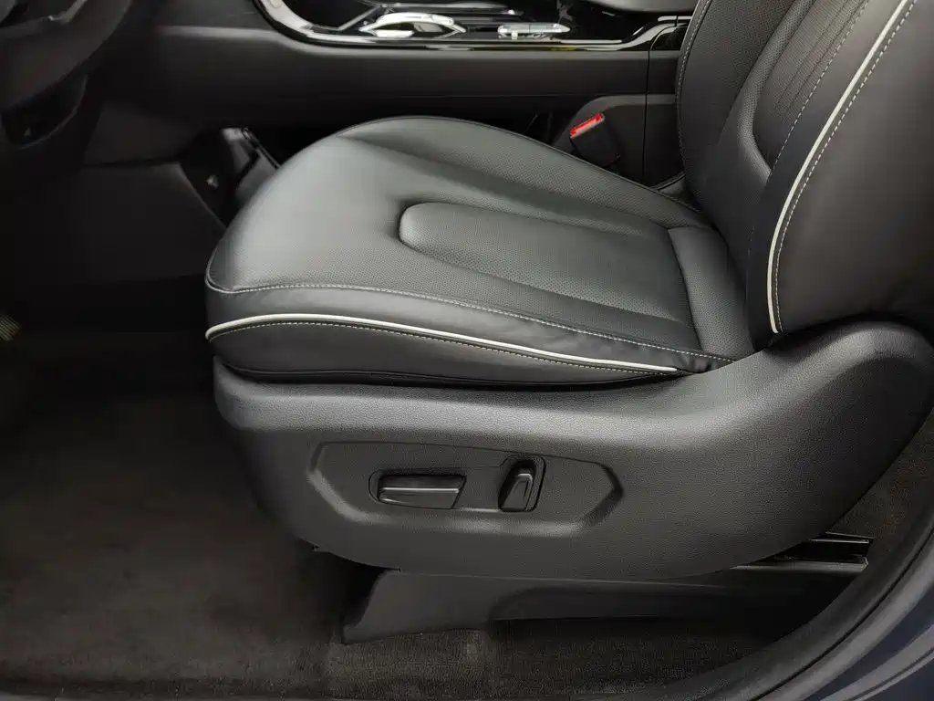 Hyundai Custo — миниатюра 20