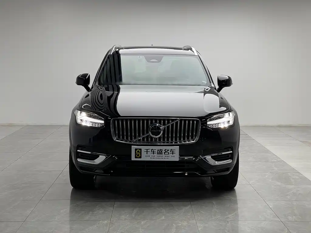 Volvo XC90 2023 B5 Luxury 5 мест