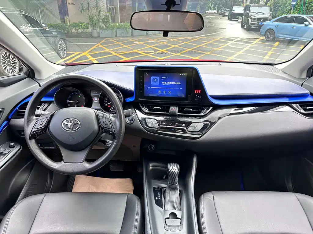 Toyota C-HR — миниатюра 9
