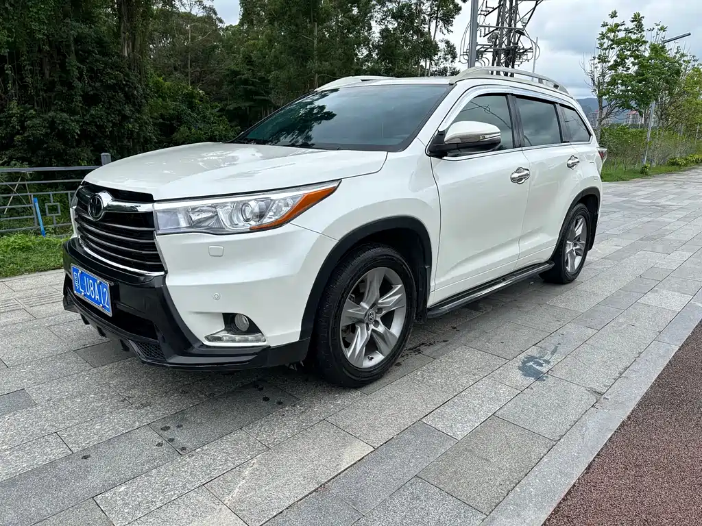Toyota Highlander 2016