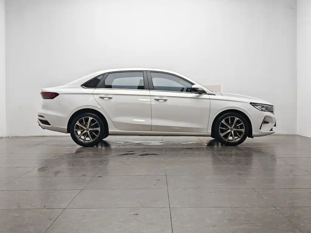 Geely Emgrand — миниатюра 11