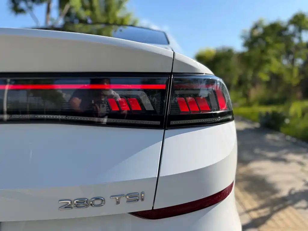 Volkswagen Lamando Lamando L 280TSI DSG Cool Hot Edition, фото 18