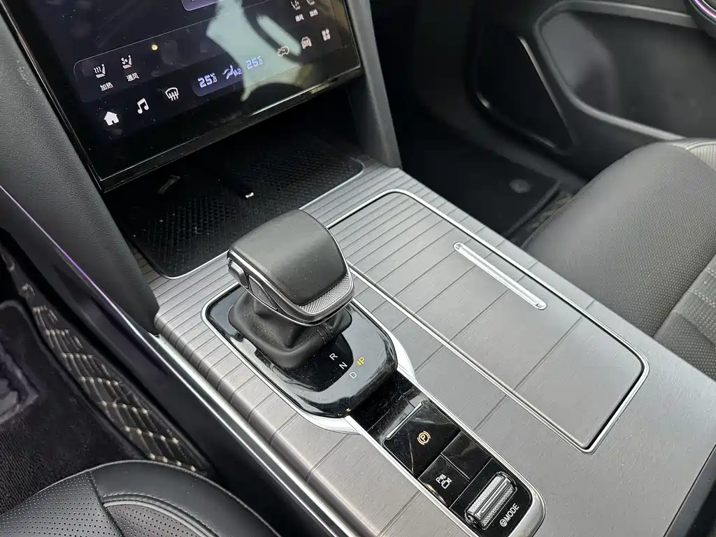 Hongqi HONGQI HS7 PHEV