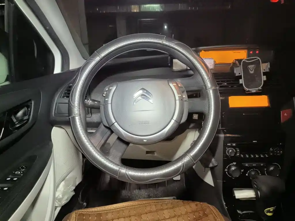 Citroen C-Quatre — миниатюра 13