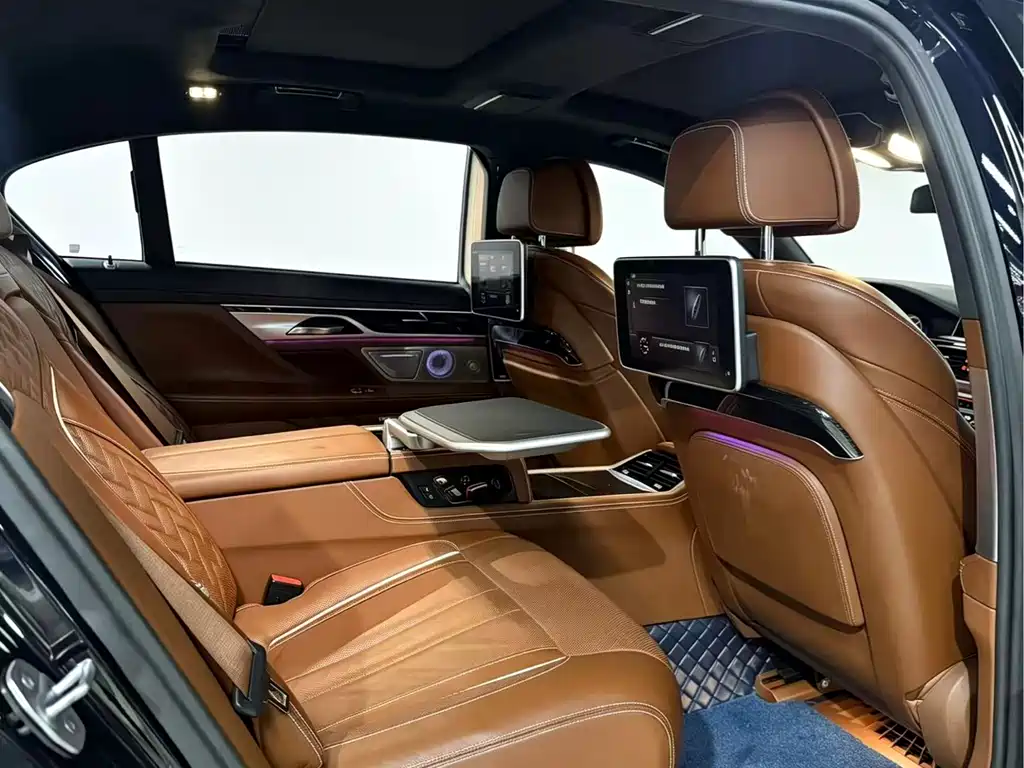 BMW 7 Series 7 2017 M760Li xDrive