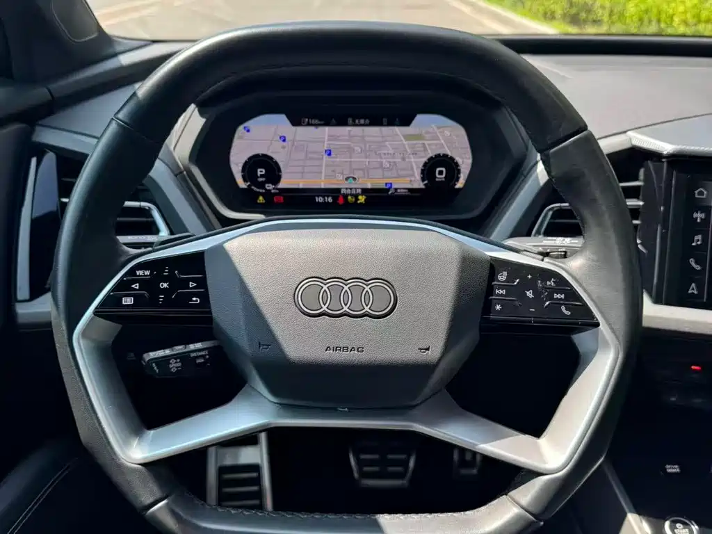 Audi Q5 e-tron — миниатюра 26