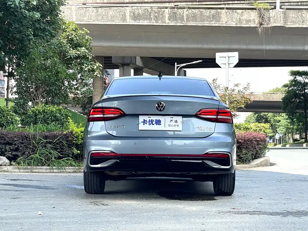 Volkswagen Lavida - фото 5