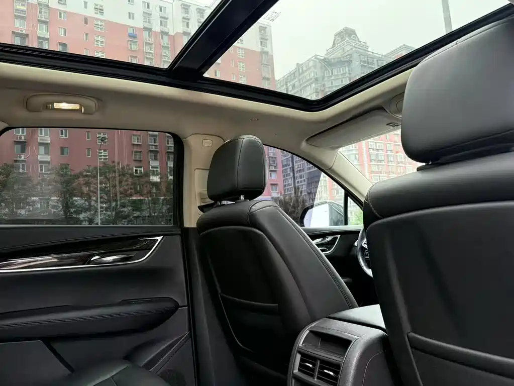 Cadillac XT5 28T 4WD Luxury Type, фото 8
