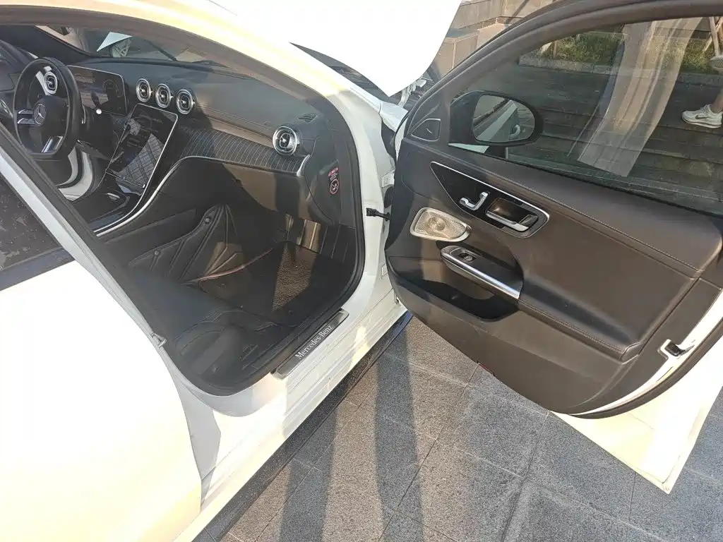 Mercedes-Benz C-Class — миниатюра 18