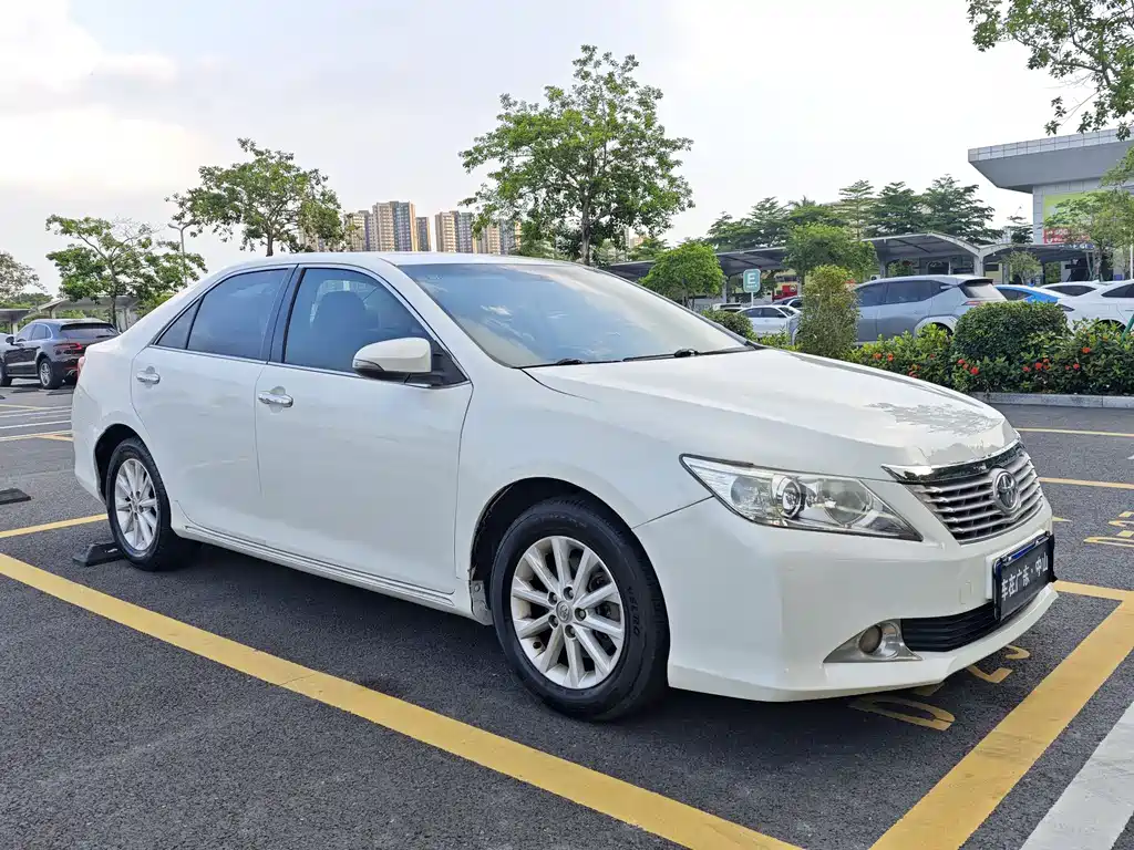 Toyota Camry 2013 2.0G Comfort