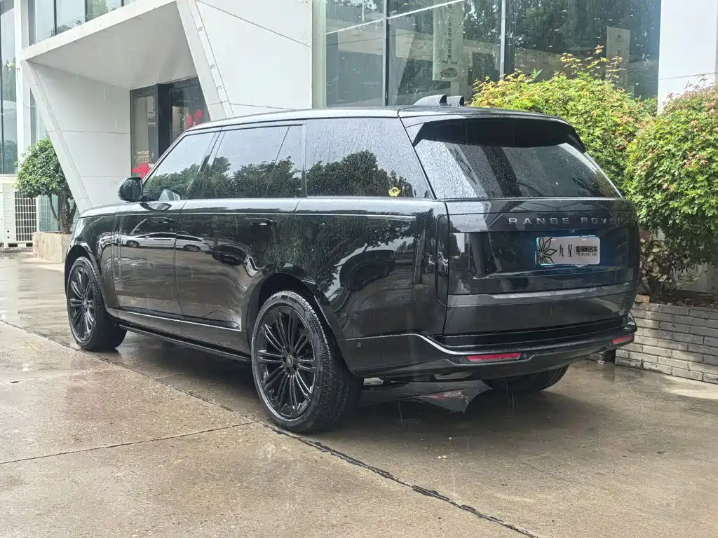 Land Rover Range Rover 2025 3.0 L6 400PS Long Wheelbase