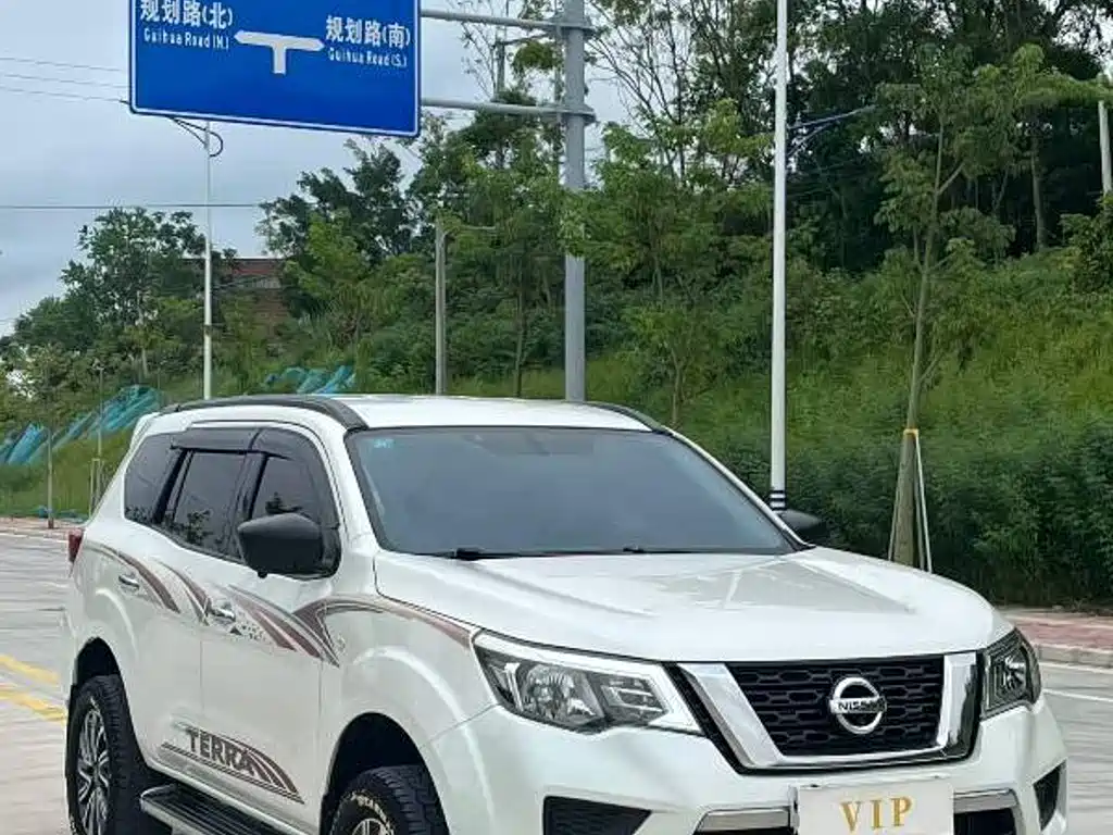 Nissan Terra — миниатюра 2