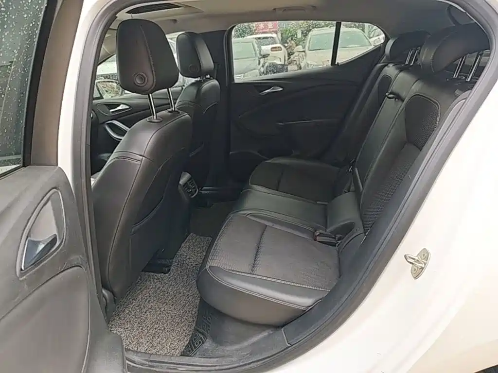 Buick Verano — миниатюра 17