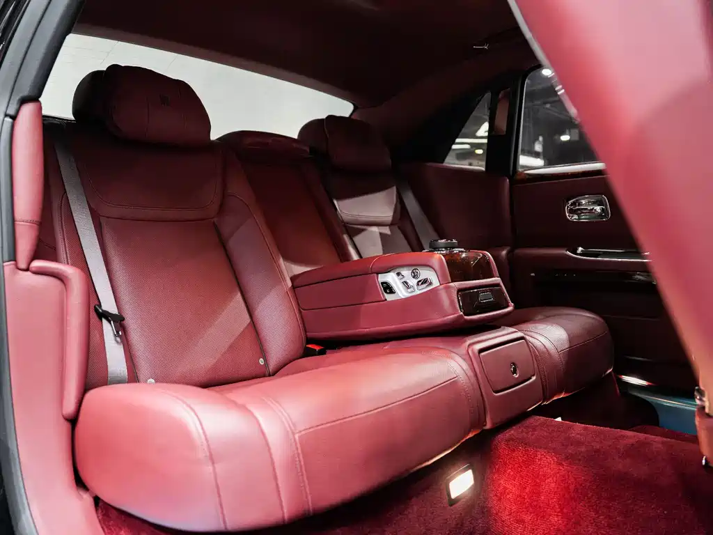 Rolls-Royce Ghost 2015 Series II Long Wheelbase