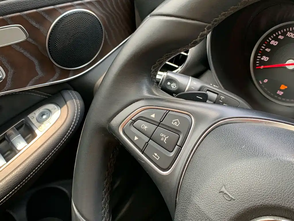 Mercedes-Benz GLC — миниатюра 24