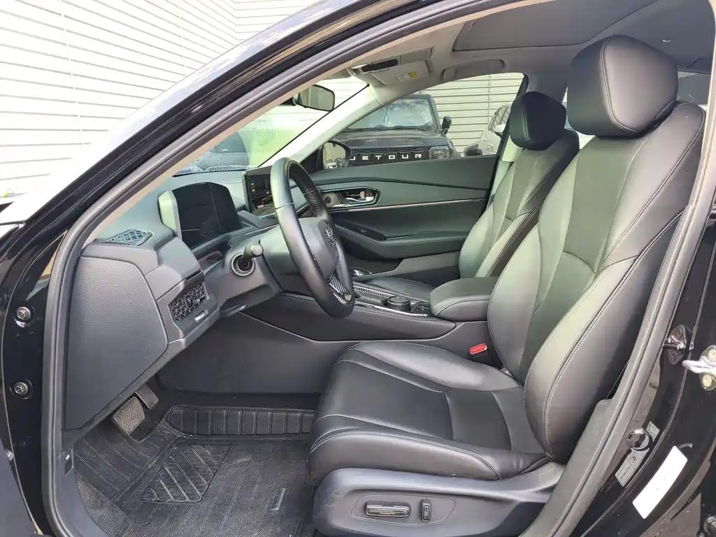 Honda Accord 2025 260TURBO Luxury