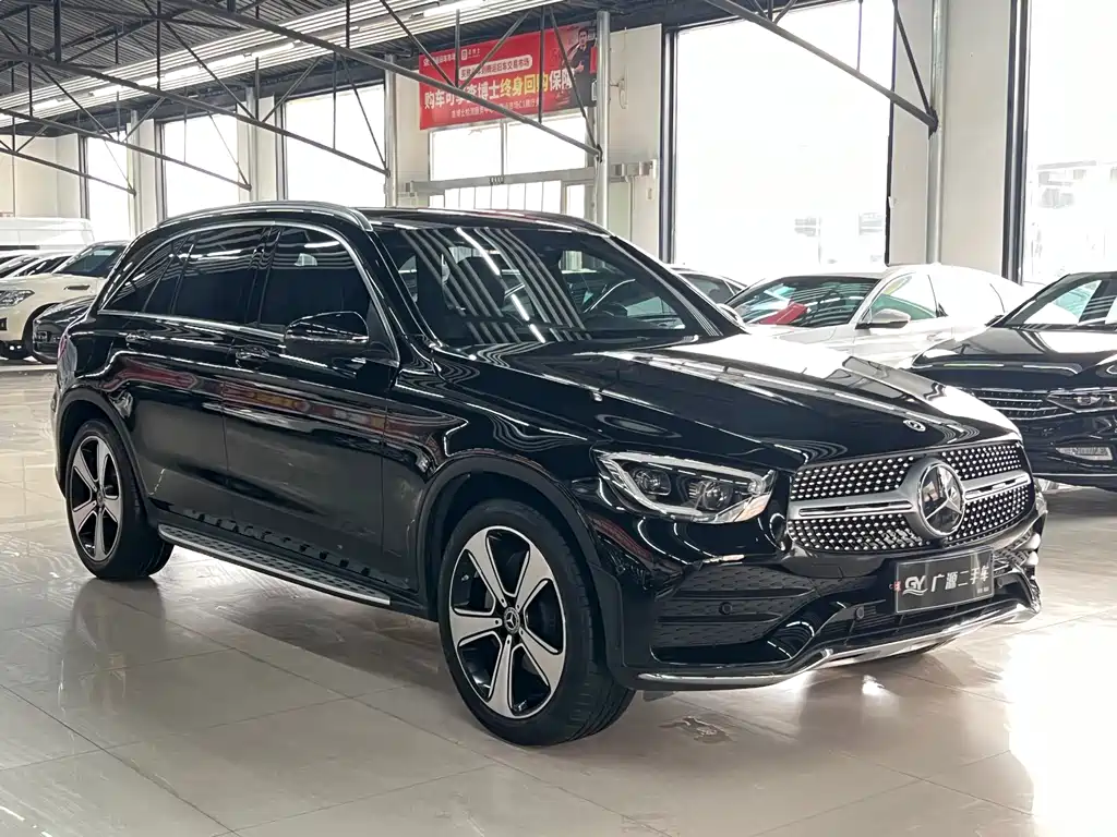 MERCEDES-BENZ GLC