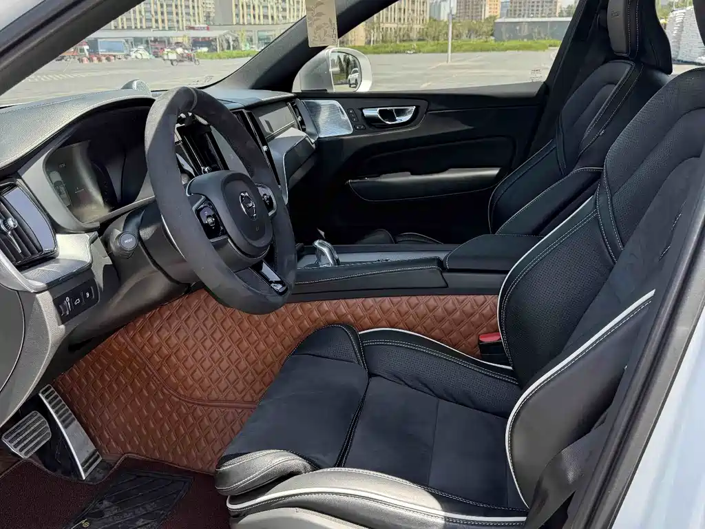 Volvo XC60 2019 T8 E Sport V