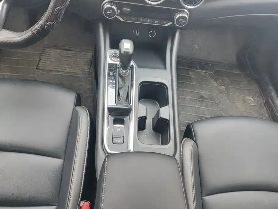Nissan Sylphy — миниатюра 16
