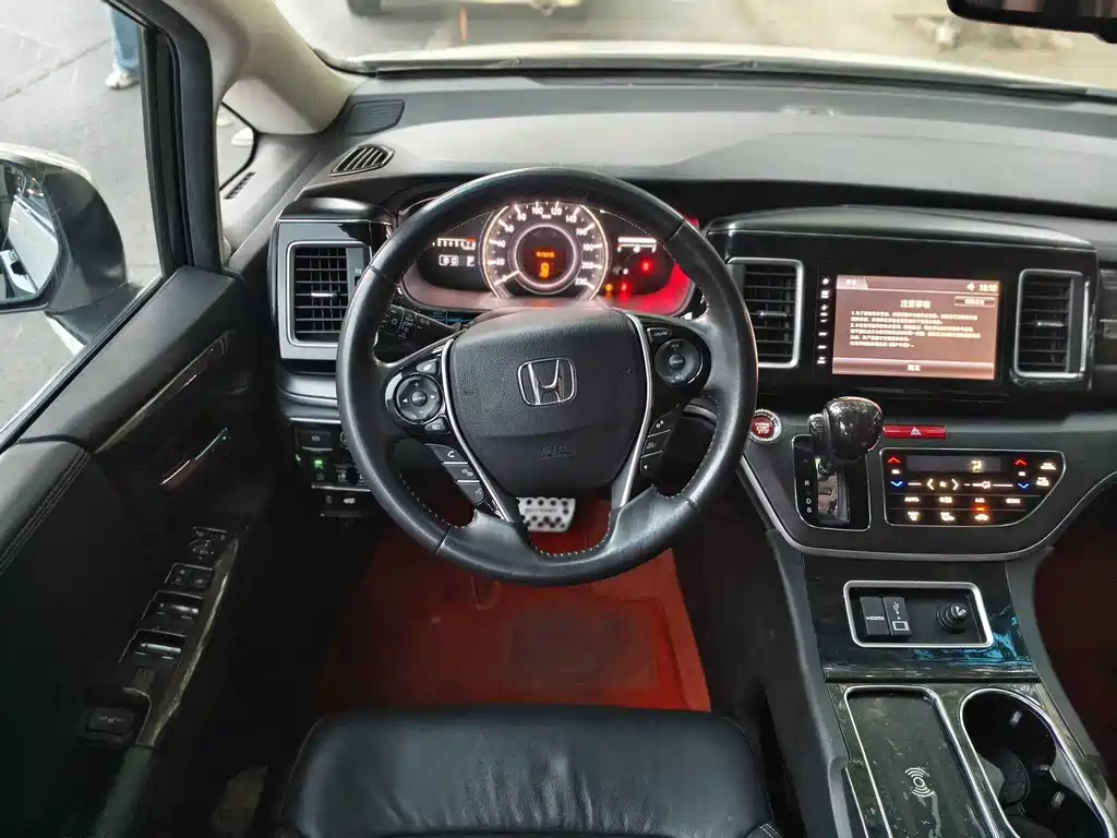 Honda Elysion — миниатюра 6