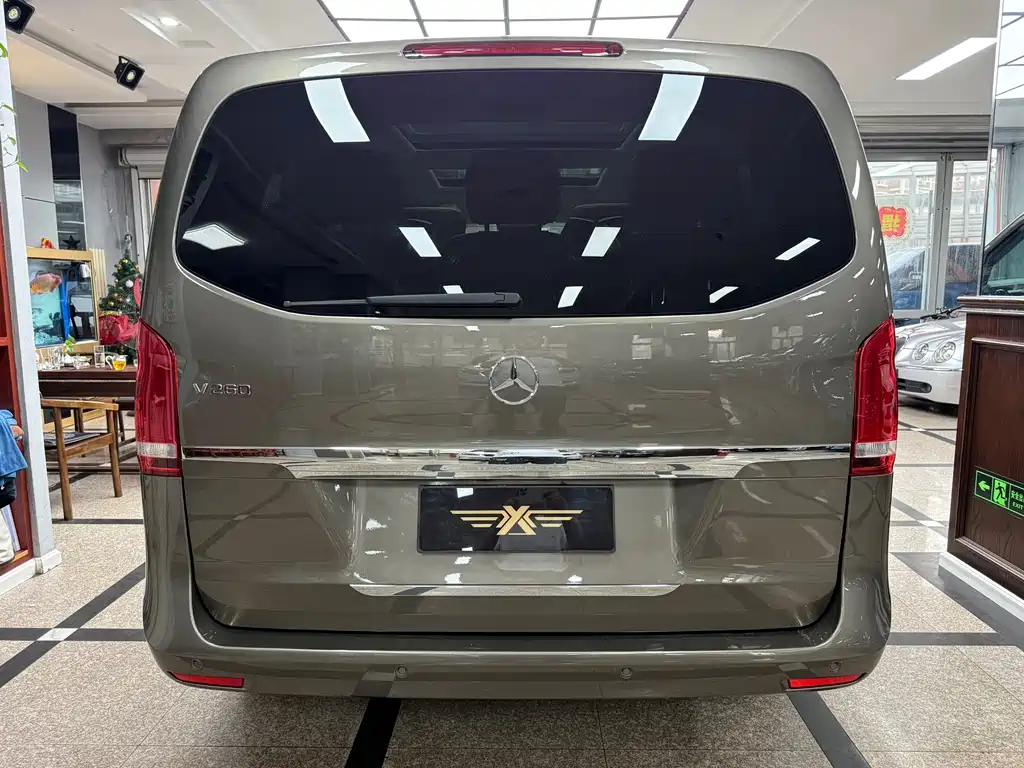 MERCEDES-BENZ V CLASS