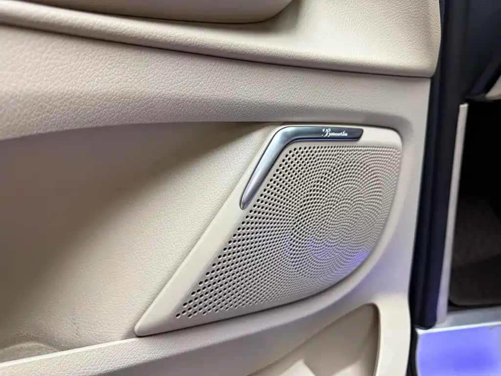 MERCEDES-BENZ V CLASS