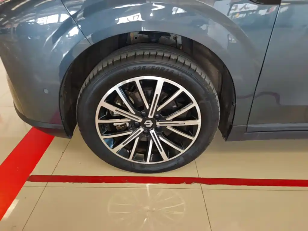 Leapmotor Leapmotor B10 — миниатюра 23