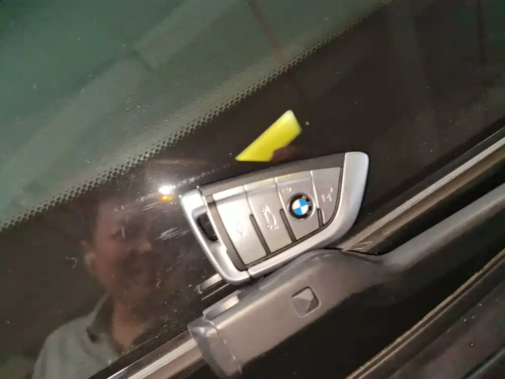 BMW 5 Series — миниатюра 9